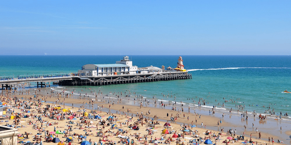 Summer Bank Holiday – Travel in Comfort with Silver Cars 247